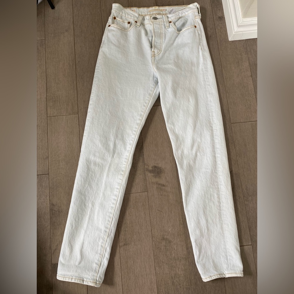 LEVIS WEDGIE STRAIGHT JEANS ✨